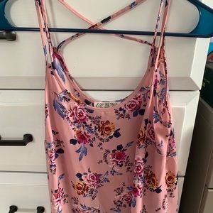 Med tank w cross back